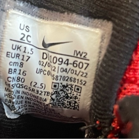 Nike Revolution Baby Sneaker Size 2 - Picture 6 of 6